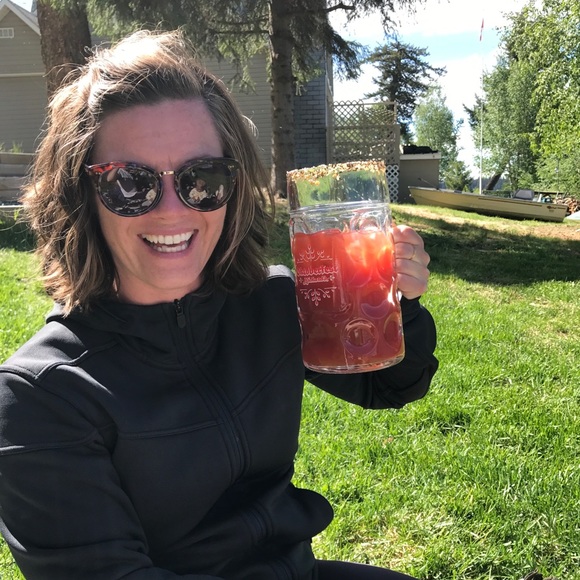 Meet your Posher, Mary elizabeth - Picture 1 of 1